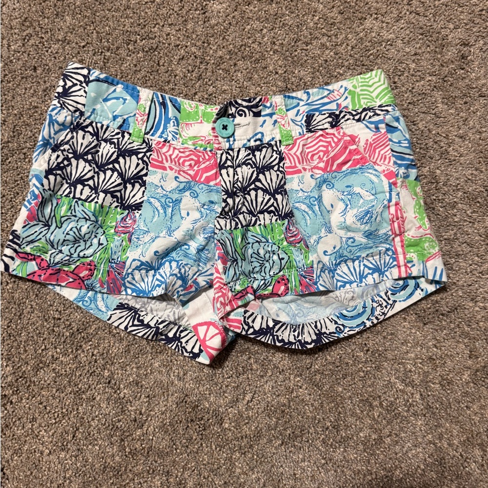 Lilly Pulitzer Blue and Green Shorts Vibrant Tropical Print